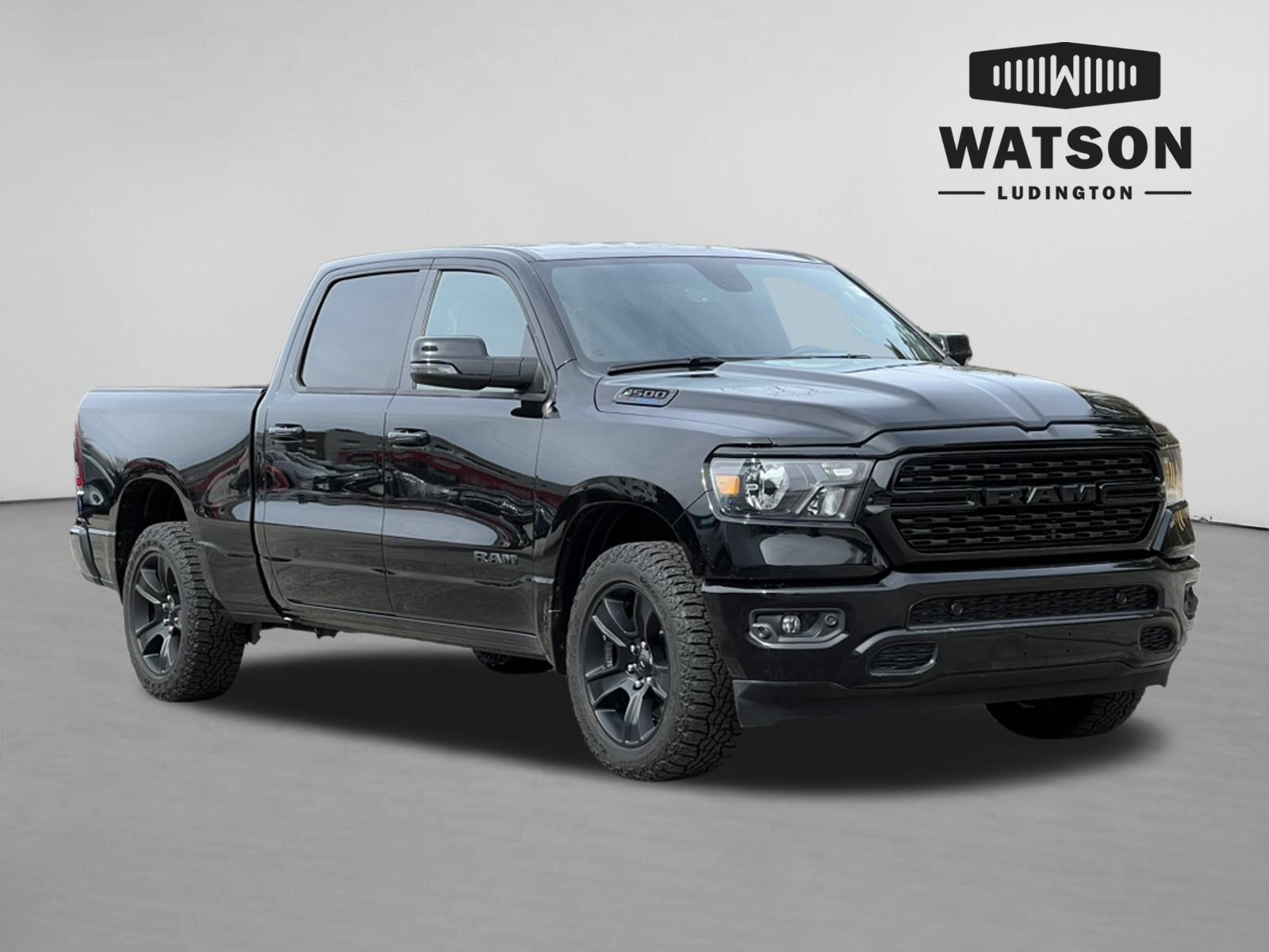 Diamond Black Crystal Pearlcoat 2024 RAM 1500 Big Horn Crew Cab 4WD Pickup Truck Four-Wheel Drive 8-Speed Automatic