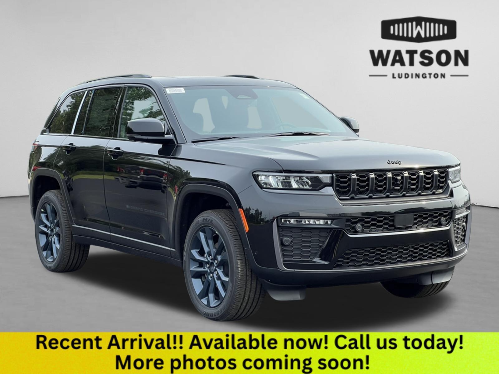 Diamond Black Crystal Pearlcoat 2026 Jeep Grand Cherokee SUV / Crossover Four-Wheel Drive 8-Speed Automatic