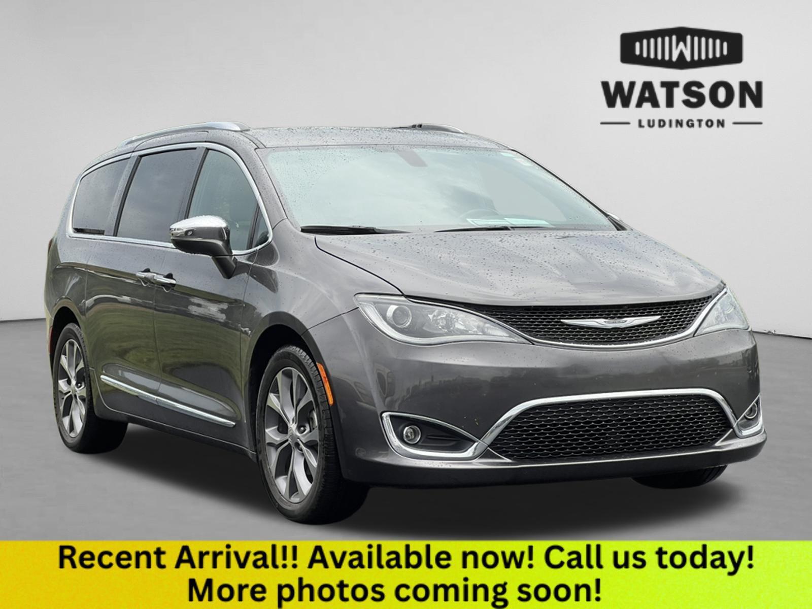 Gray (Granite Crystal Metallic Clearcoat) 2020 Chrysler Pacifica Minivan Front-Wheel Drive 9-Speed Automatic