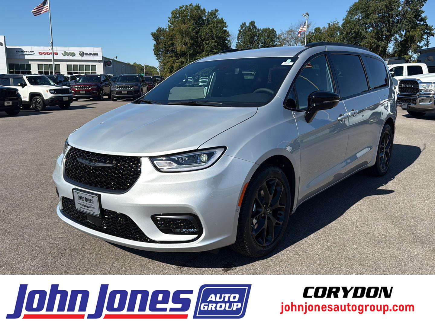 Silver Mist Clearcoat 2026 Chrysler Pacifica Select FWD Minivan Front-Wheel Drive 9-Speed Automatic