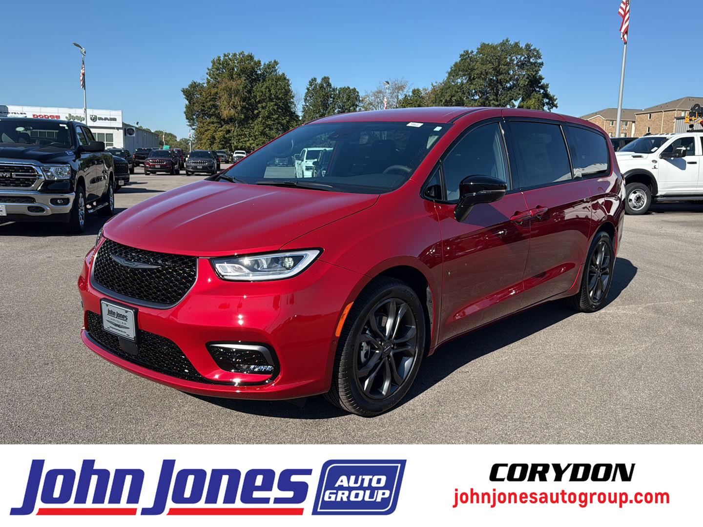 Red Hot Pearlcoat 2026 Chrysler Pacifica Select FWD Minivan Front-Wheel Drive 9-Speed Automatic