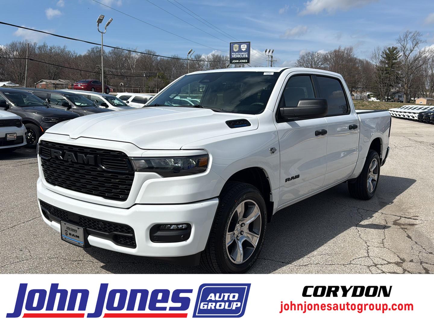 2026 RAM 1500 Express Crew Cab 4WD