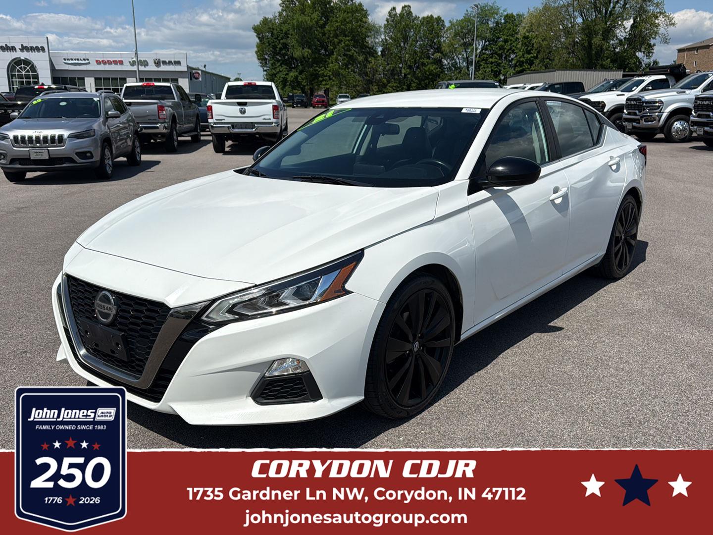 Glacier White 2021 Nissan Altima Sedan Front-Wheel Drive Continuously Variable Transmission