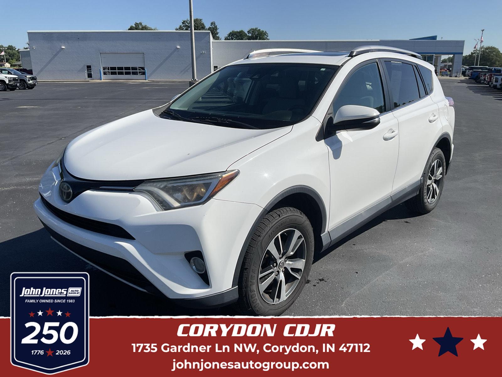 Super White 2018 Toyota RAV4 SUV / Crossover Front-Wheel Drive 6-Speed Automatic