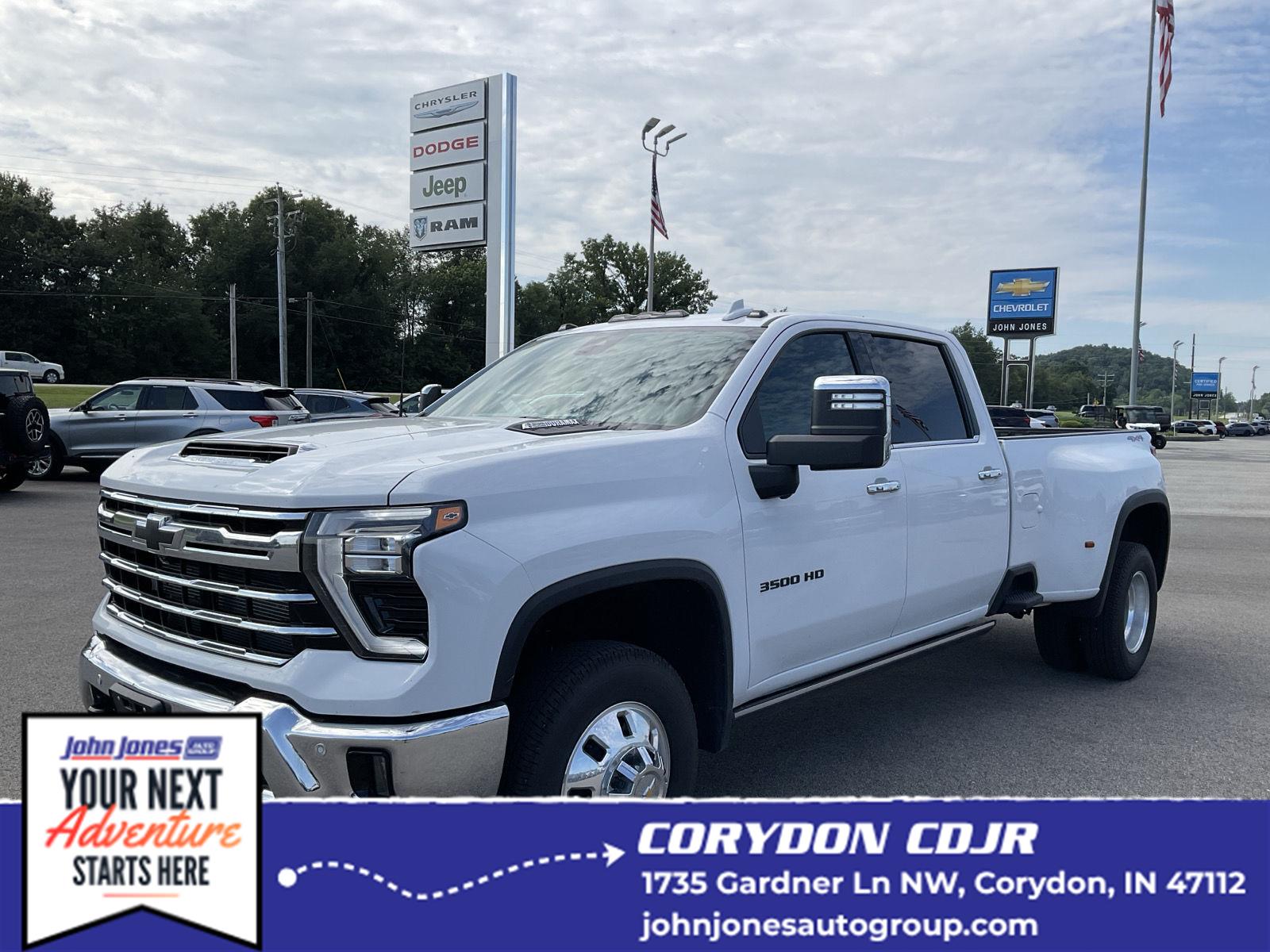 Summit White 2024 Chevrolet Silverado 3500HD Pickup Truck Four-Wheel Drive Automatic