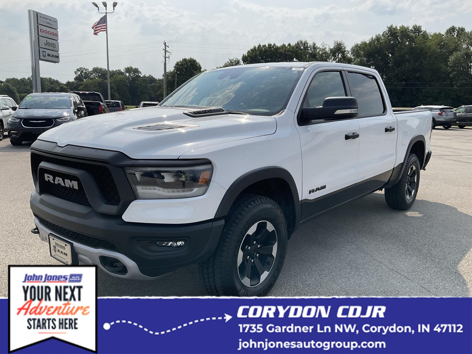 Bright White Clearcoat 2022 RAM 1500 Pickup Truck Four-Wheel Drive 8-Speed Automatic