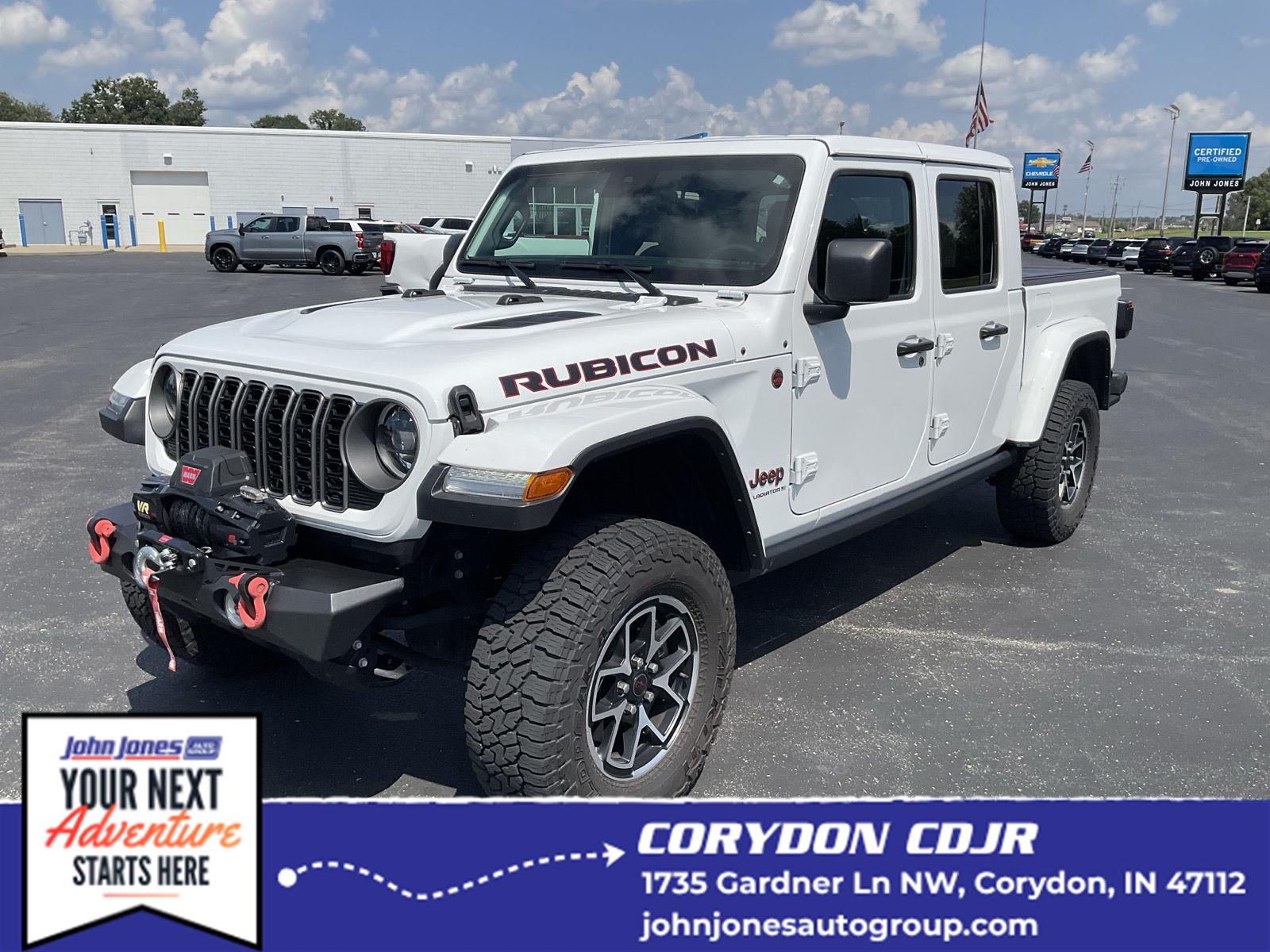 Bright White Clearcoat 2025 Jeep Gladiator Pickup Truck Four-Wheel Drive 8-Speed Automatic