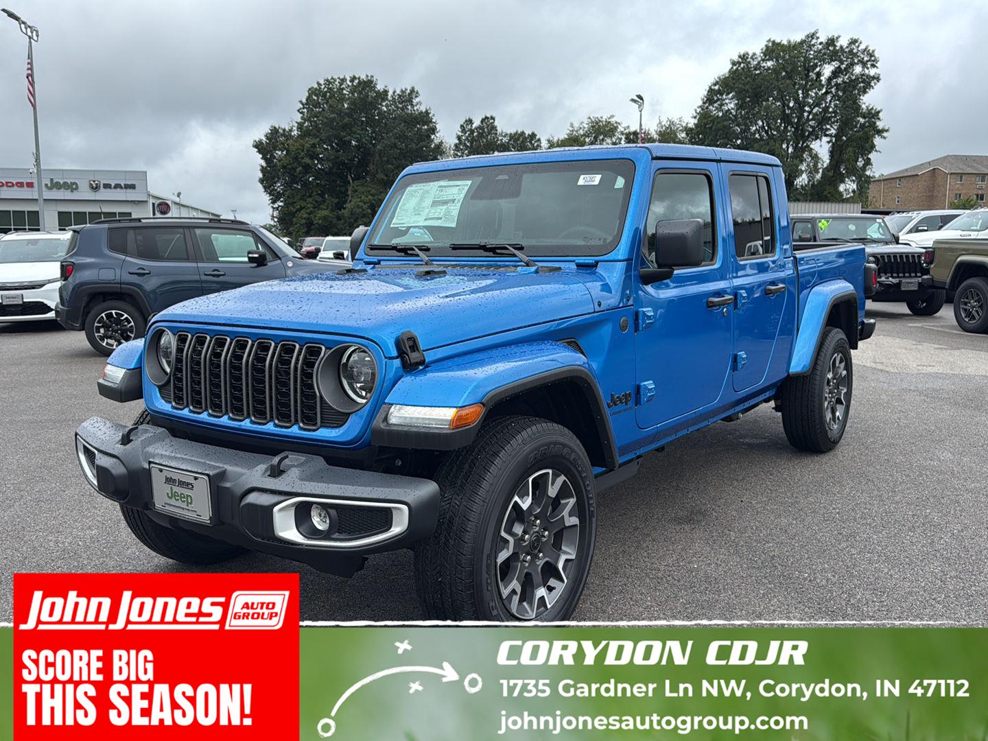 Hydro Blue Pearlcoat 2026 Jeep Gladiator Pickup Truck Four-Wheel Drive 8-Speed Automatic