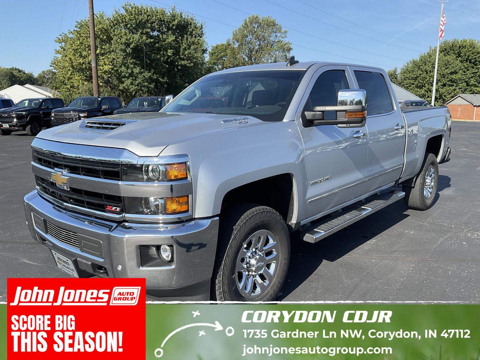 Silver Ice Metallic 2018 Chevrolet Silverado 3500HD Pickup Truck Four-Wheel Drive 6-Speed Automatic