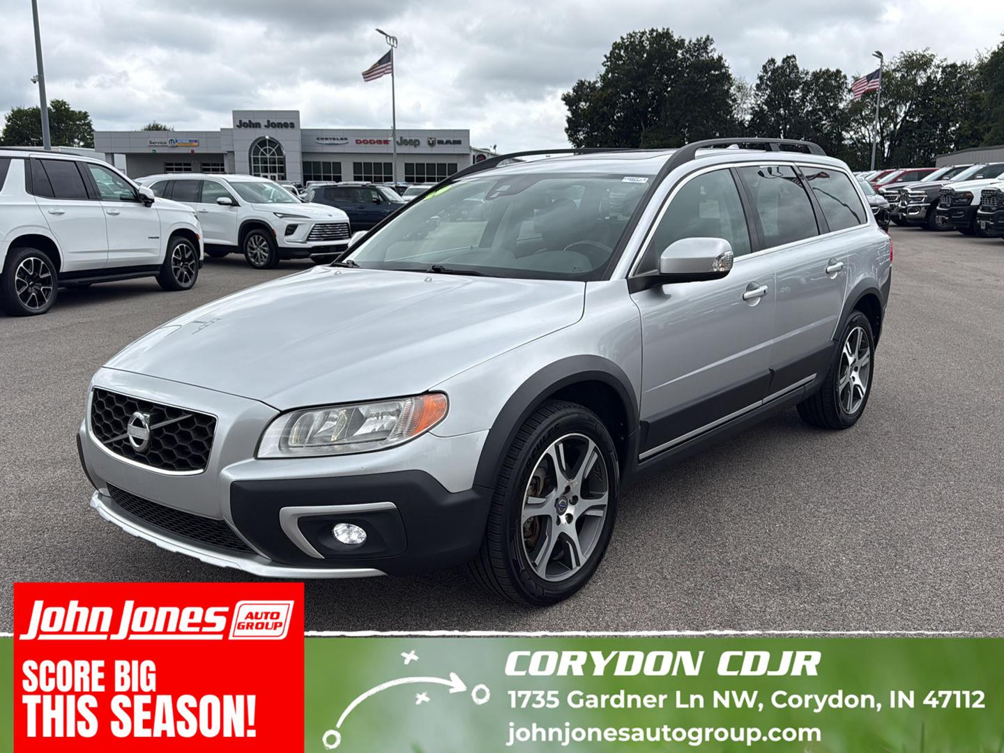 Bright Silver Metallic 2015 Volvo XC70 Wagon All-Wheel Drive Automatic