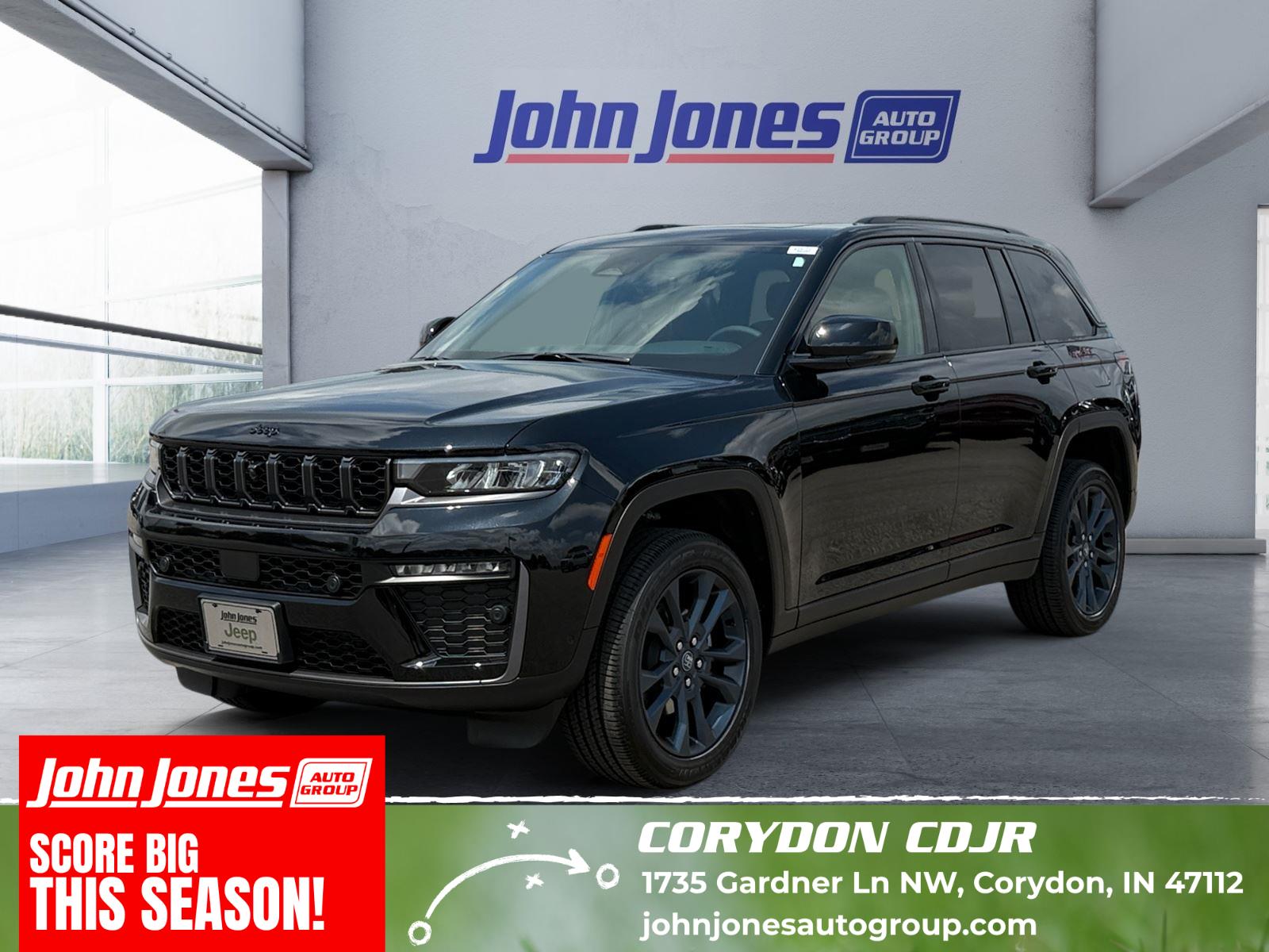 Diamond Black Crystal Pearlcoat 2026 Jeep Grand Cherokee SUV / Crossover Four-Wheel Drive 8-Speed Automatic