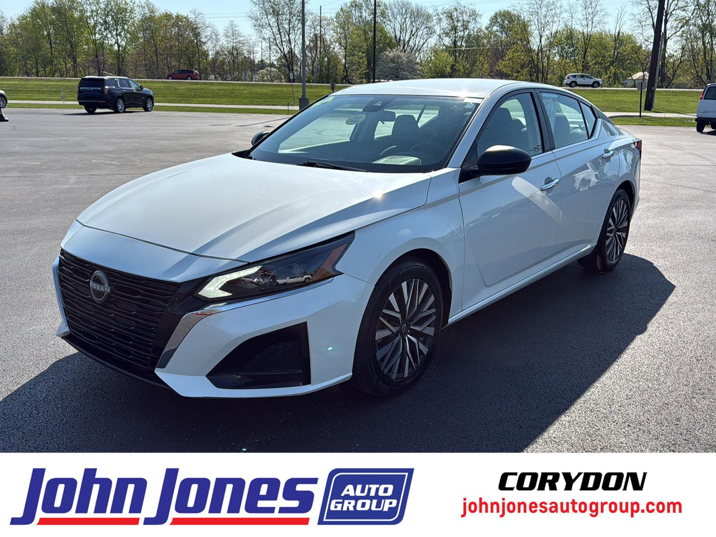 Pearl White Tricoat 2024 Nissan Altima 2.5 SV FWD Sedan Front-Wheel Drive Continuously Variable Transmission