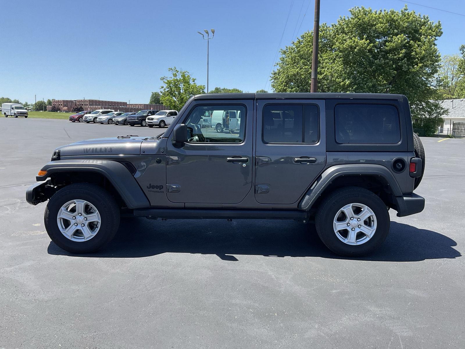 View vehicle photo 7