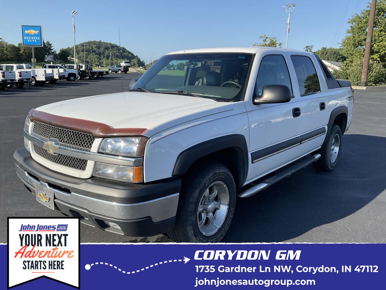 Summit White 2003 Chevrolet Avalanche Pickup Truck Four-Wheel Drive 4-Speed Automatic Overdrive