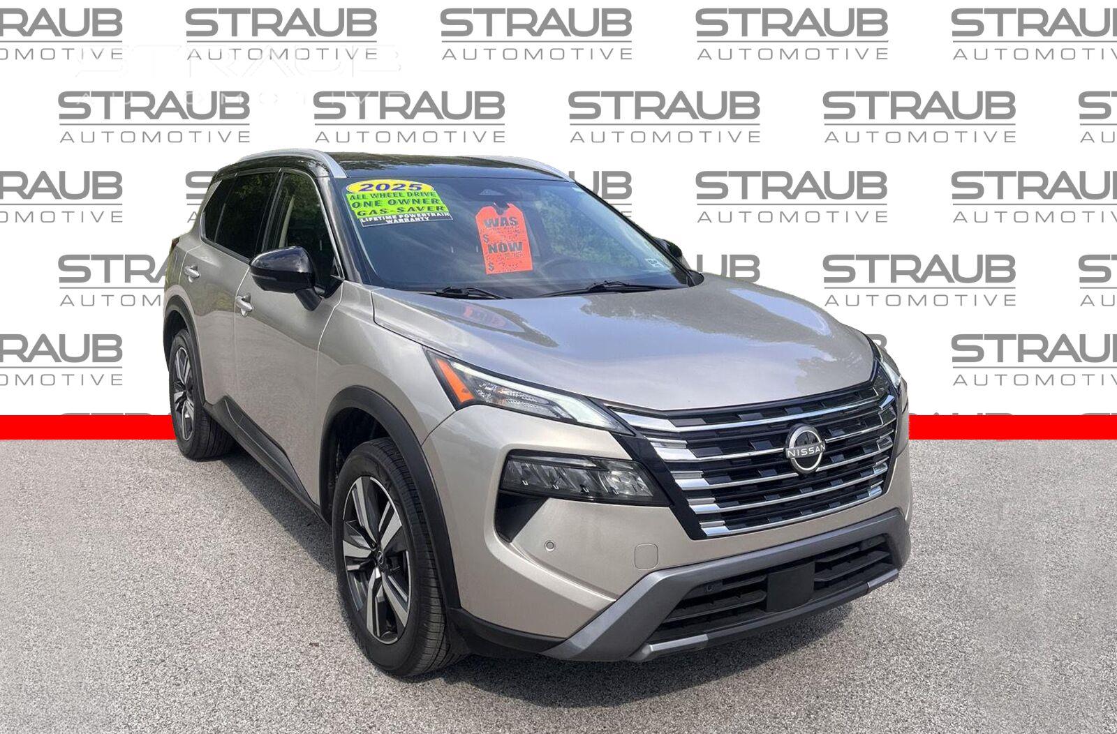 Champagne Silver Metallic/Super Black 2025 Nissan Rogue SUV / Crossover All-Wheel Drive Continuously Variable Transmission