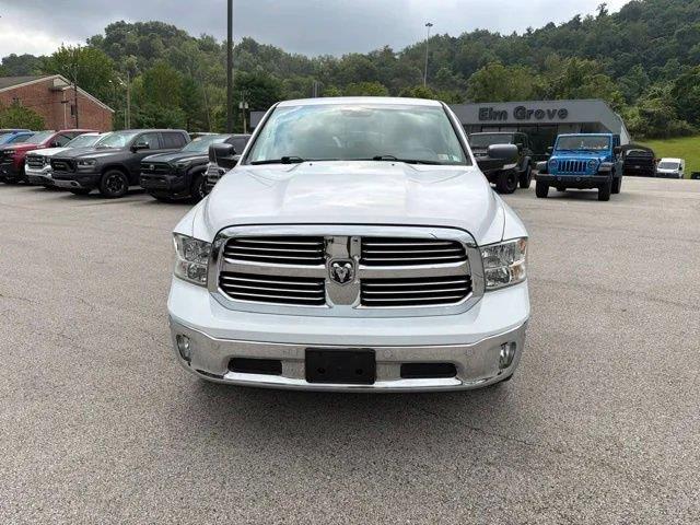 Bright White Clearcoat 2018 RAM 1500 Pickup Truck Four-Wheel Drive 8-Speed Automatic