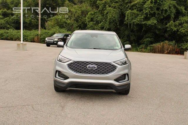 Iconic Silver 2024 Ford Edge SUV / Crossover All-Wheel Drive 8-Speed Automatic