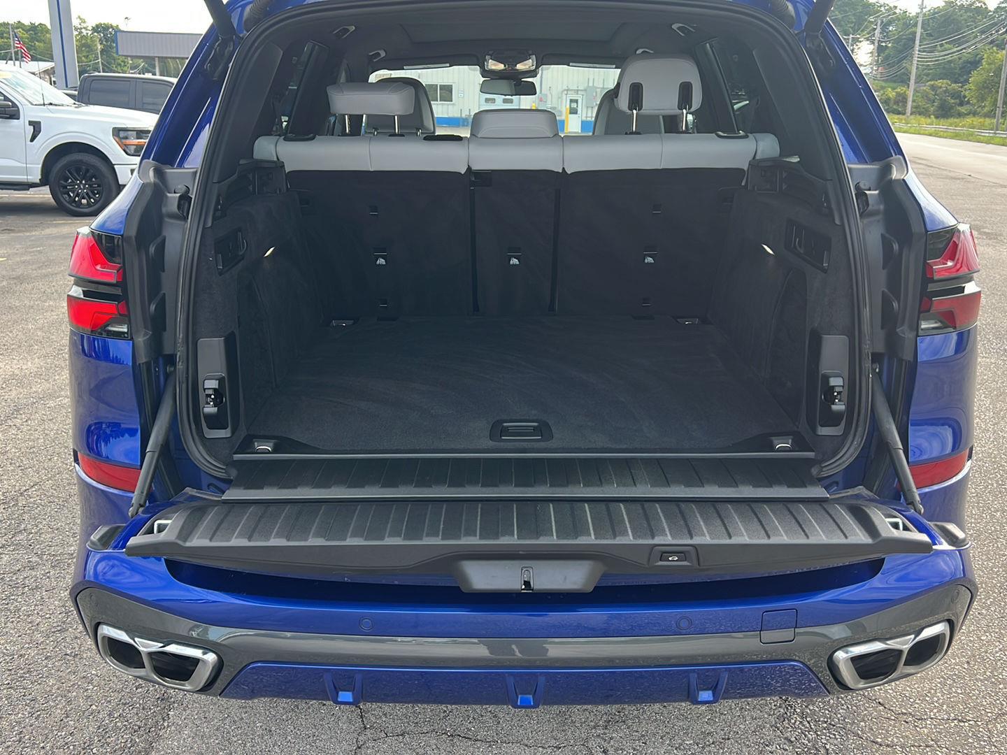 2025 BMW X5 photo 17 of 52