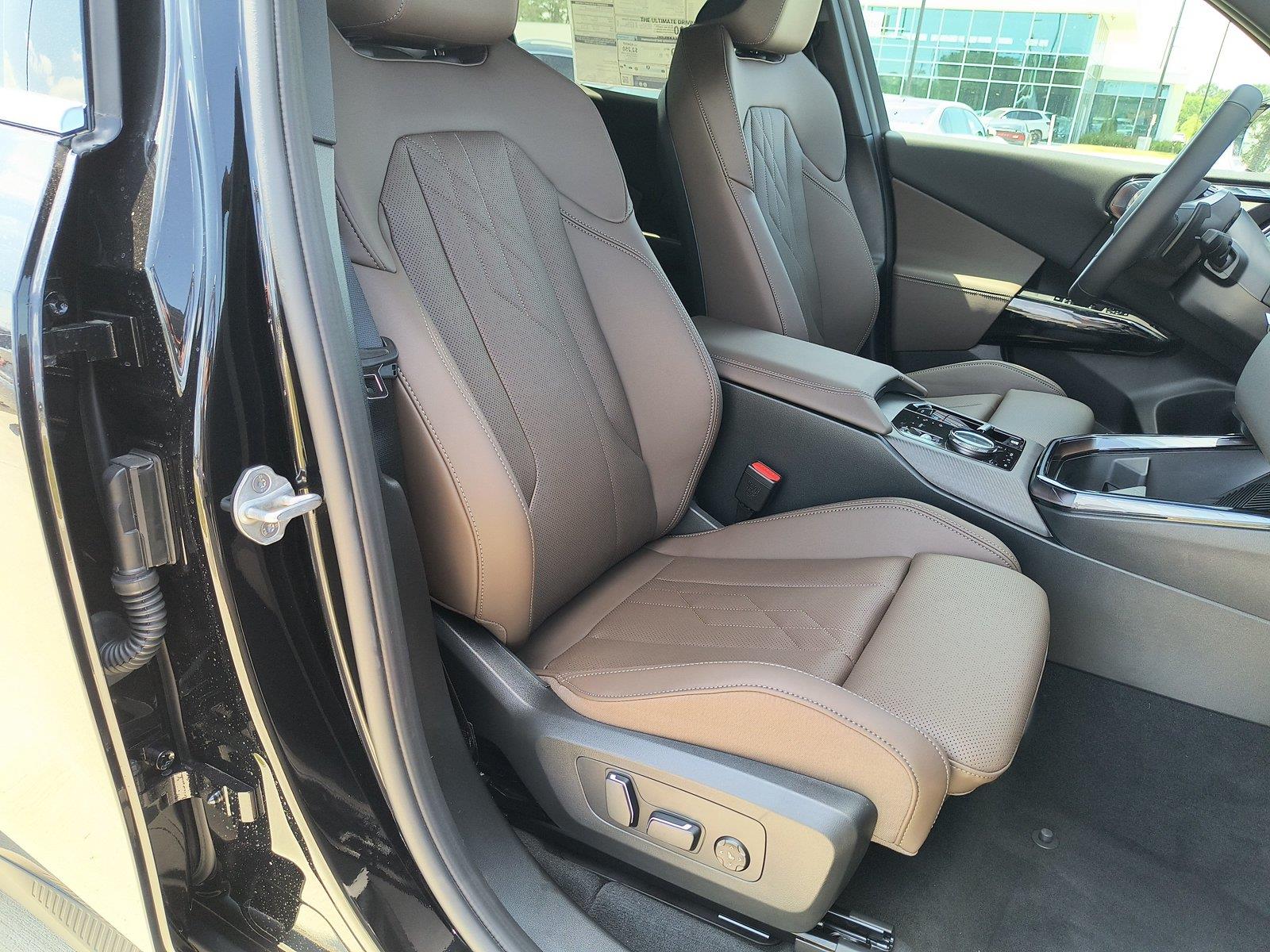 2026 BMW X3 30 - Photo 13