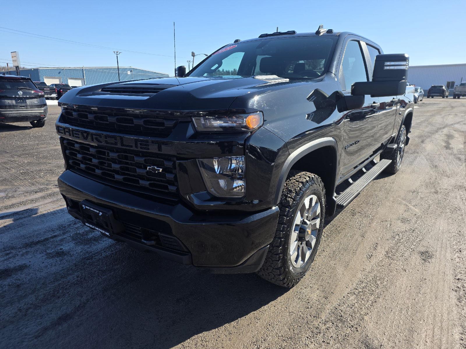 2021 Chevrolet Silverado 2500HD Custom Crew Cab 4WD