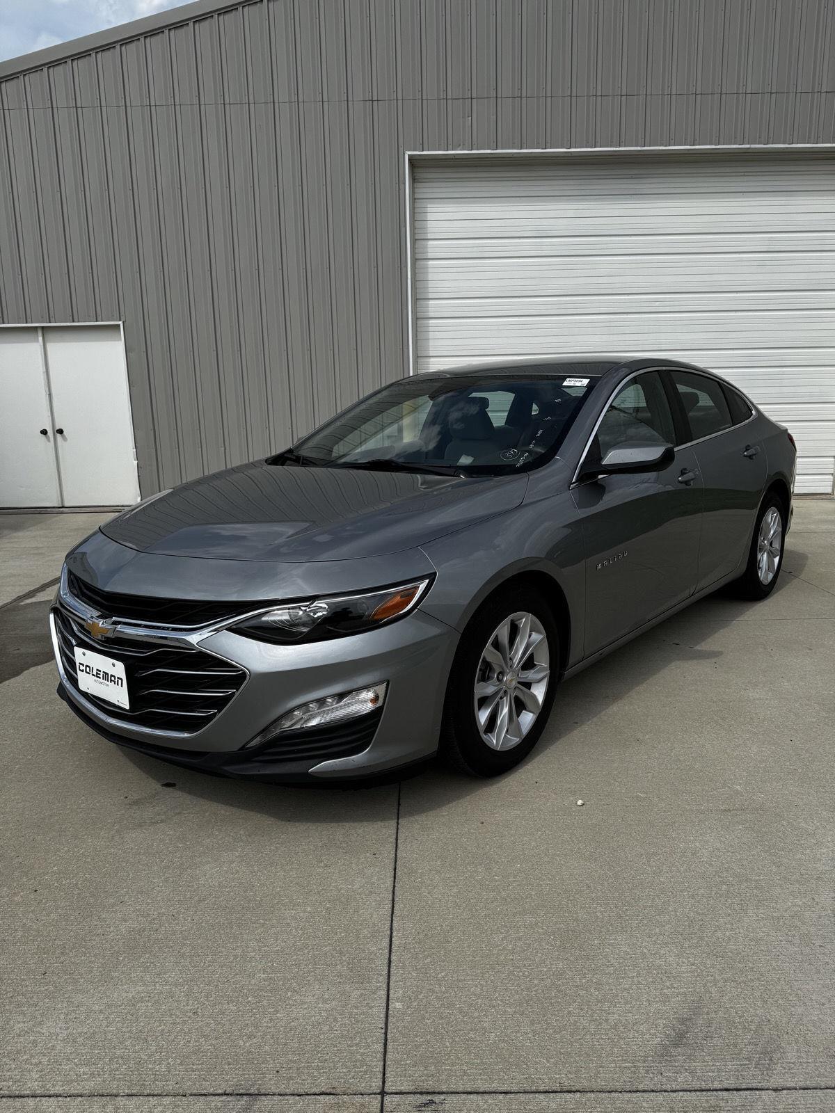 Sterling Gray Metallic 2024 Chevrolet Malibu Sedan Front-Wheel Drive Continuously Variable Transmission