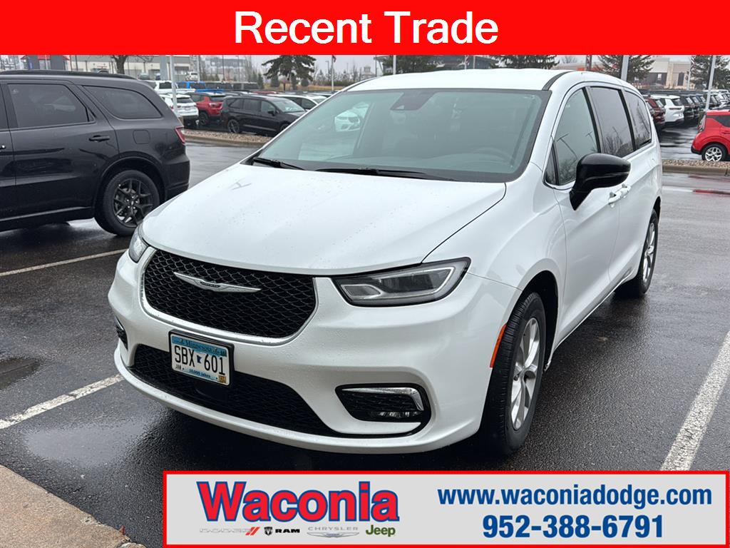 2025 Chrysler Pacifica Select AWD