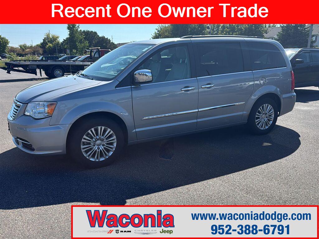 2015 Chrysler Town & Country Touring-L FWD