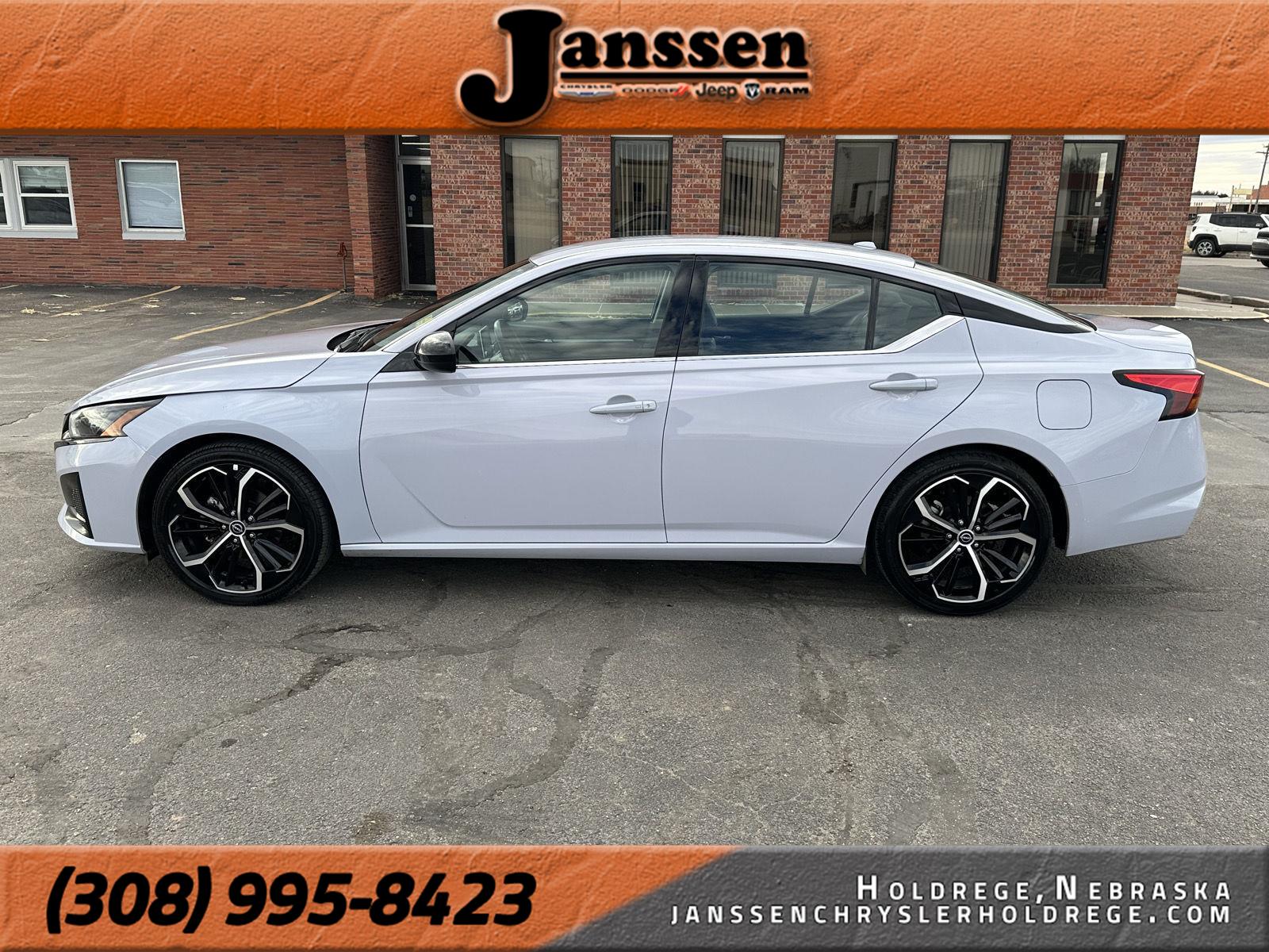 2024 Nissan Altima 2.5 SR FWD