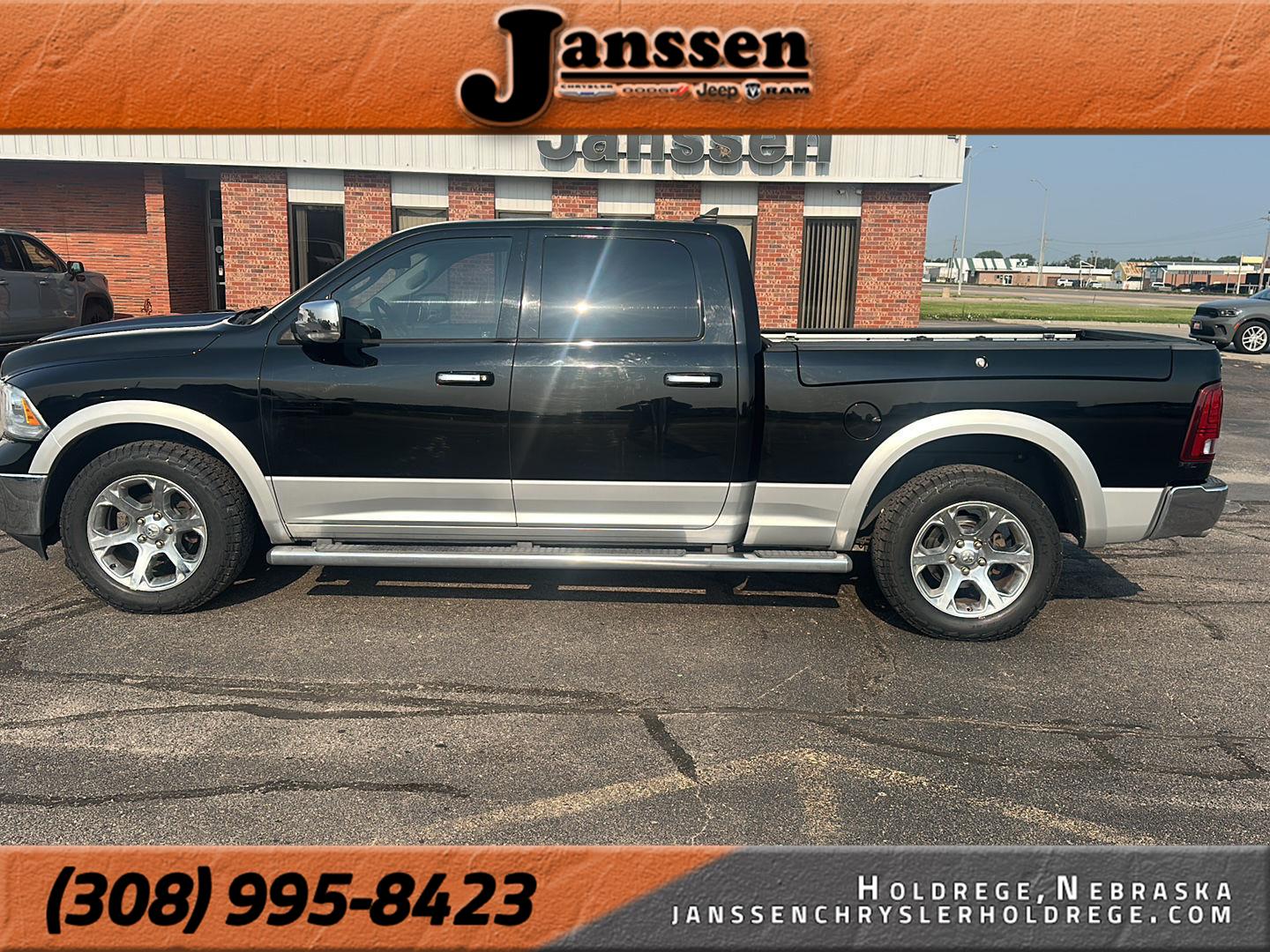 2014 RAM 1500 Laramie Crew Cab 4WD