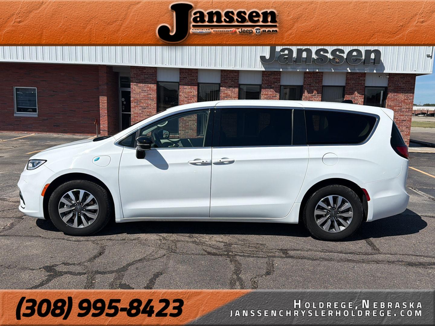 2024 Chrysler Pacifica Hybrid Select FWD