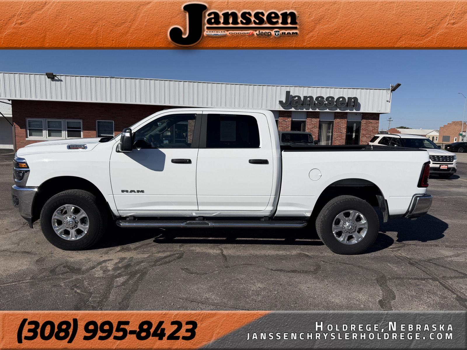  2026 RAM 2500 Big Horn Crew Cab 4WD   