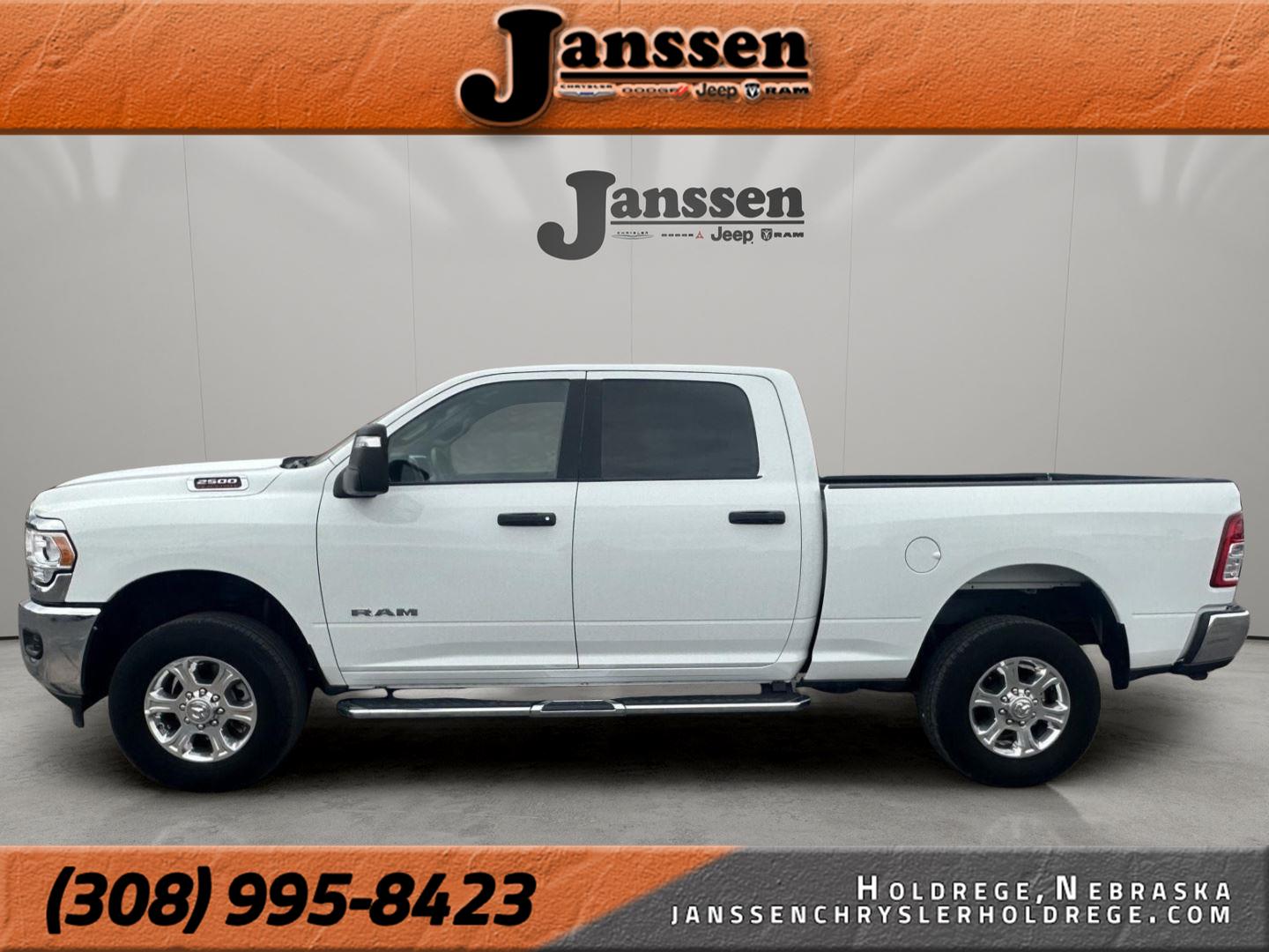 Bright White Clearcoat 2024 RAM 2500 Big Horn Crew Cab 4WD Pickup Truck Four-Wheel Drive 8-Speed Automatic
