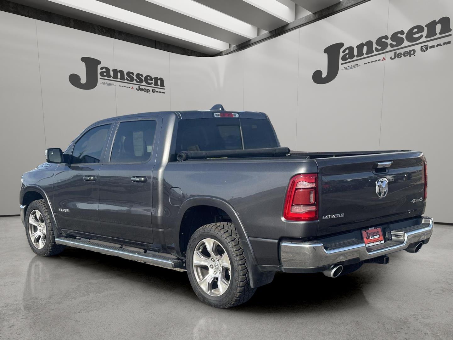 View vehicle photo 2