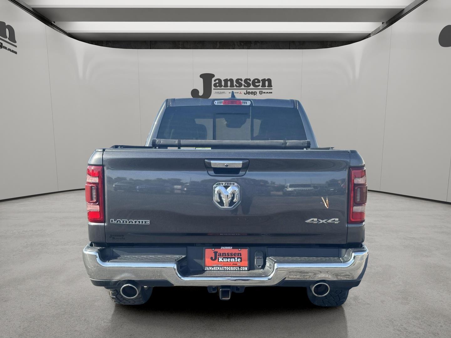 View vehicle photo 3