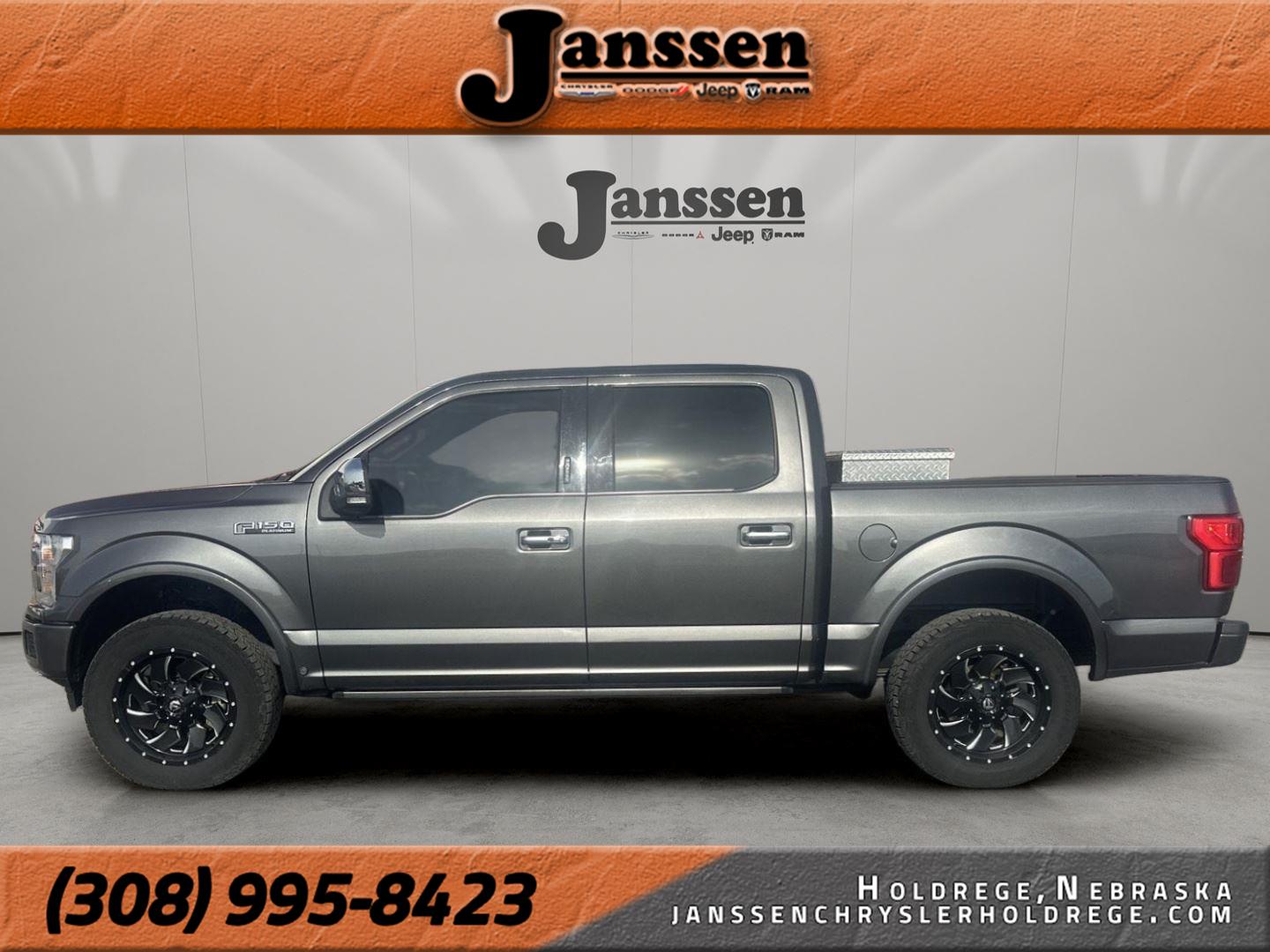 Gray (Magnetic Metallic) 2018 Ford F-150 Platinum SuperCrew 4WD Pickup Truck Four-Wheel Drive Automatic