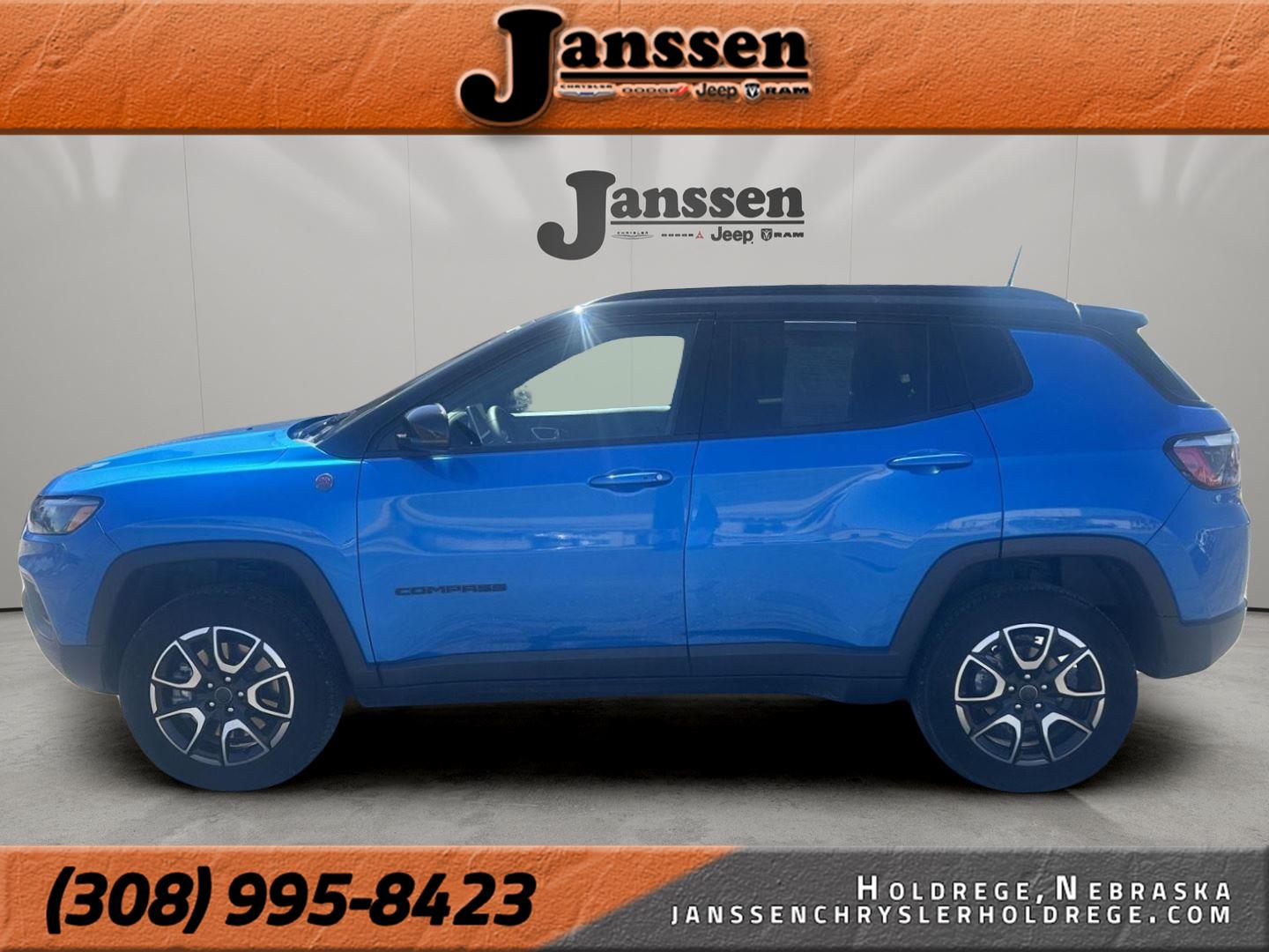 Hydro Blue Pearlcoat 2025 Jeep Compass Trailhawk 4WD SUV / Crossover Four-Wheel Drive 8-Speed Automatic
