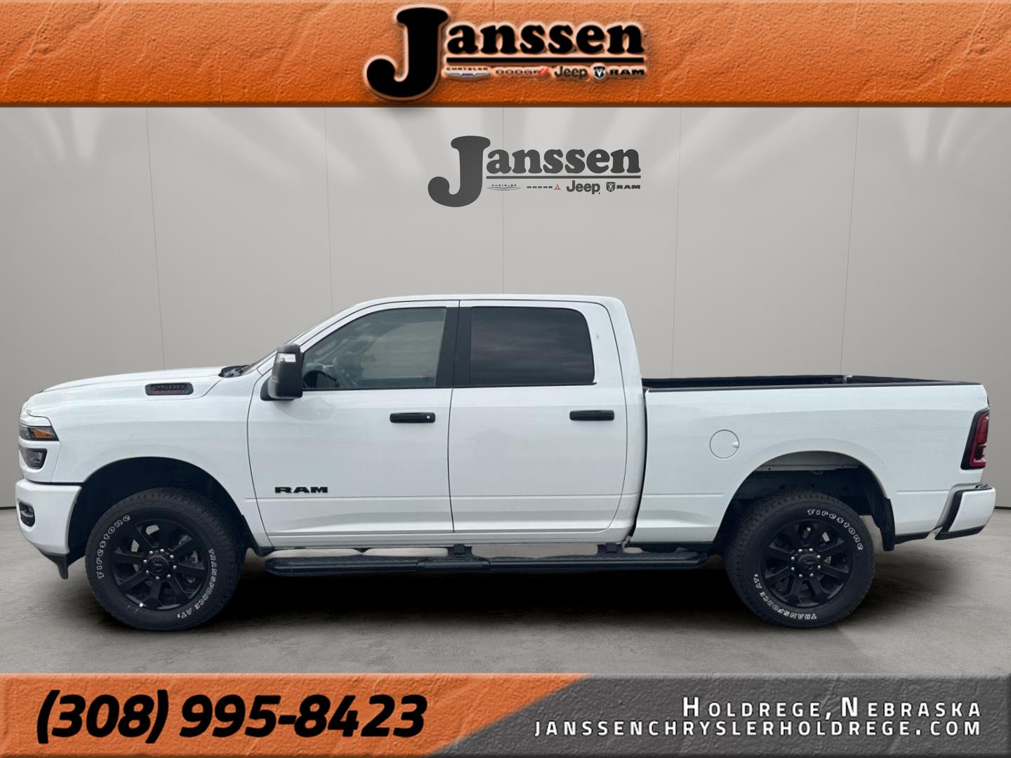 Bright White Clearcoat 2025 RAM 2500 Pickup Truck Four-Wheel Drive 8-Speed Automatic