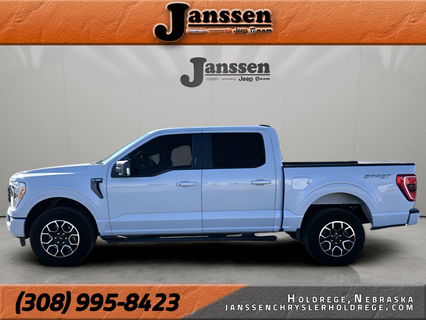 Space White Metallic 2022 Ford F-150 Pickup Truck Four-Wheel Drive Automatic