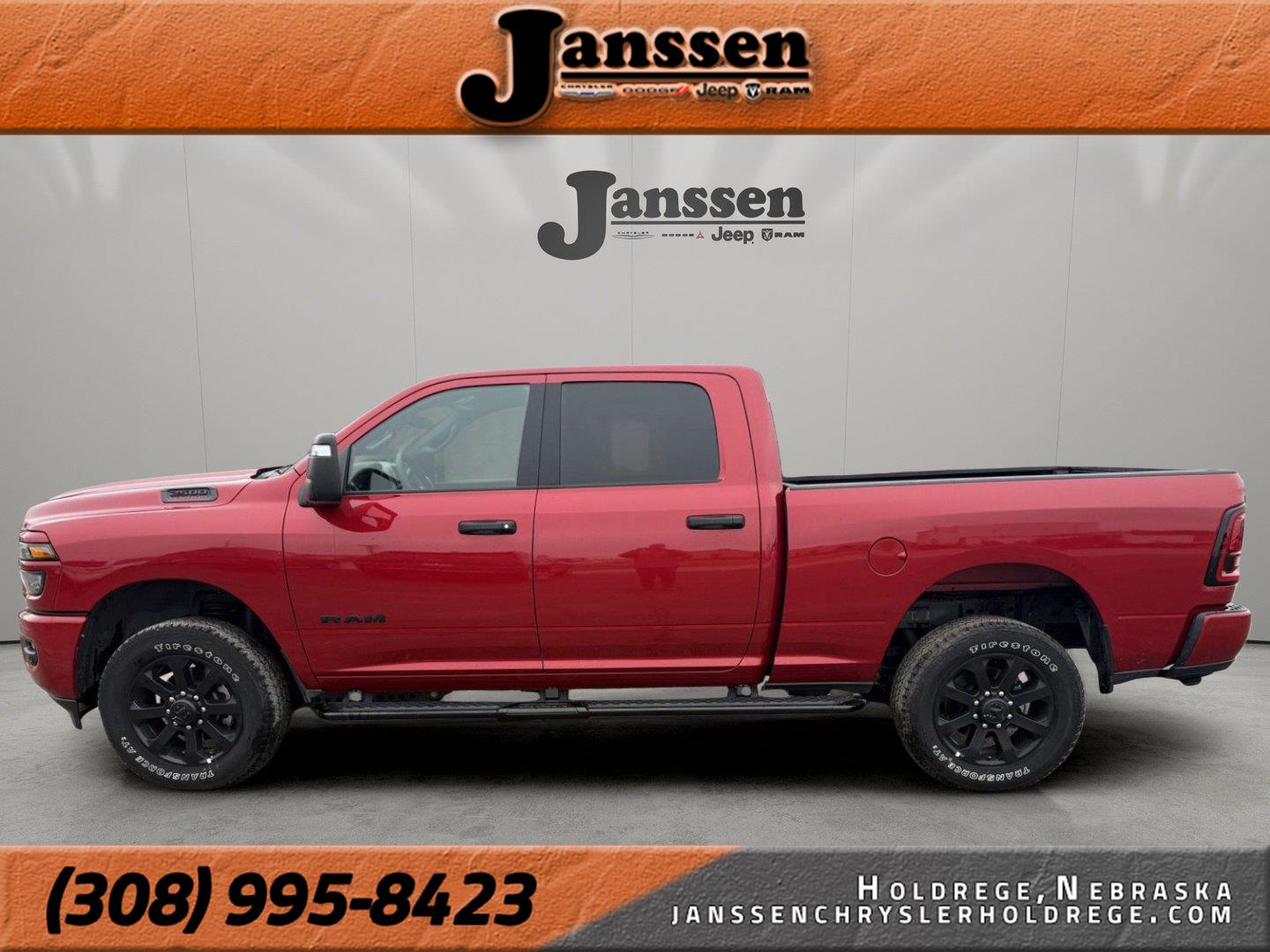 Molten Red Pearlcoat 2026 RAM 2500 Pickup Truck Four-Wheel Drive 8-Speed Automatic