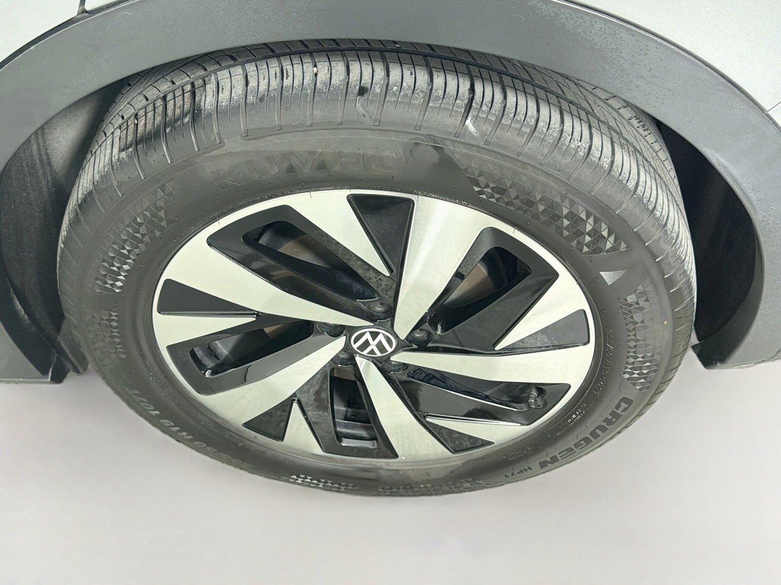 Certified Used 2023 Silver Mist Metallic Volkswagen Pro image 29