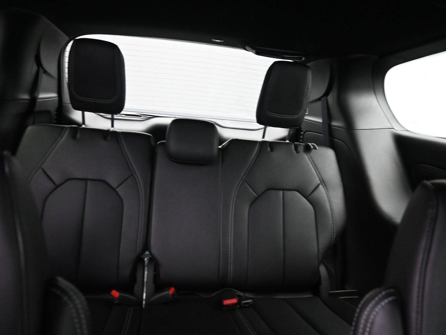 New 2026 Bright White Clearcoat Chrysler Select image 15