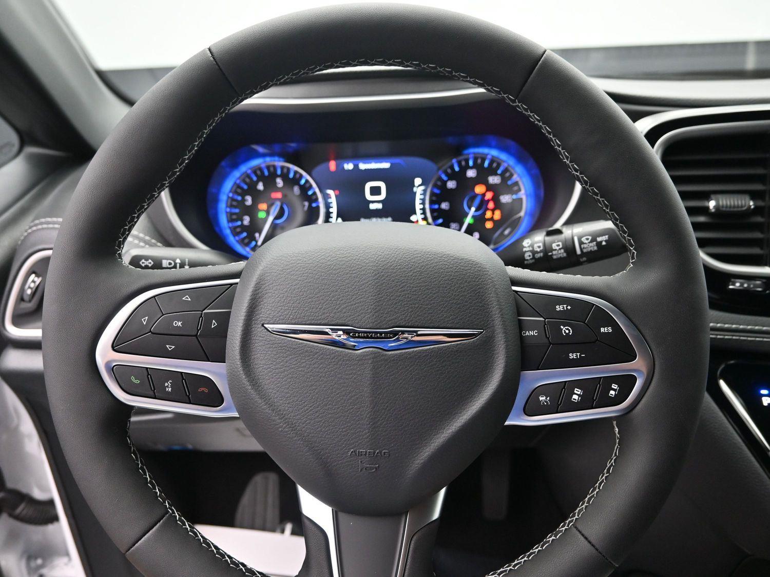 New 2026 Bright White Clearcoat Chrysler Select image 25