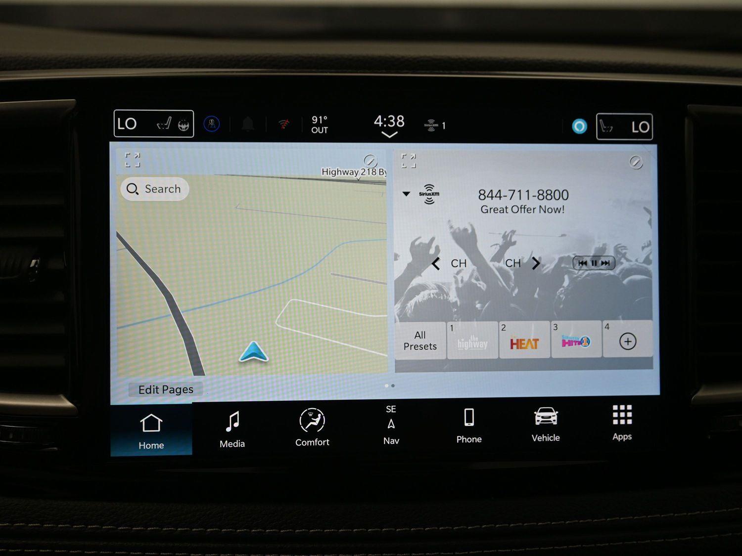 New 2026 Bright White Clearcoat Chrysler Select image 30