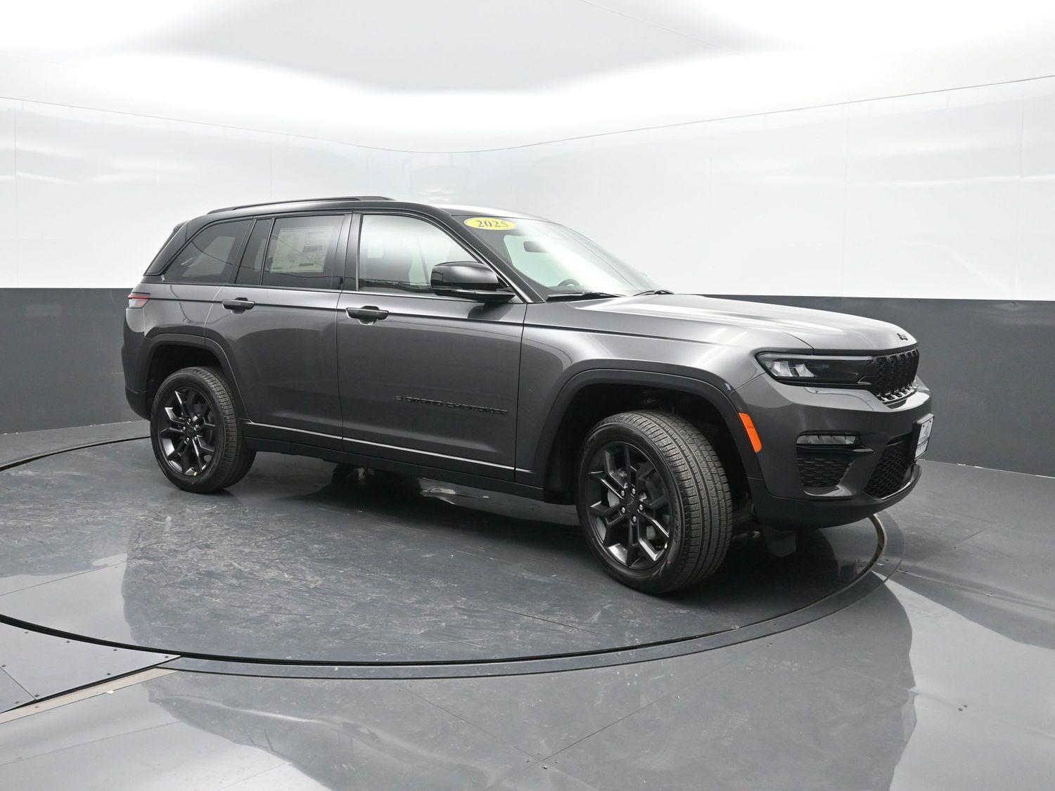 New 2025 Baltic Gray Metallic Clearcoat Jeep Limited image 4