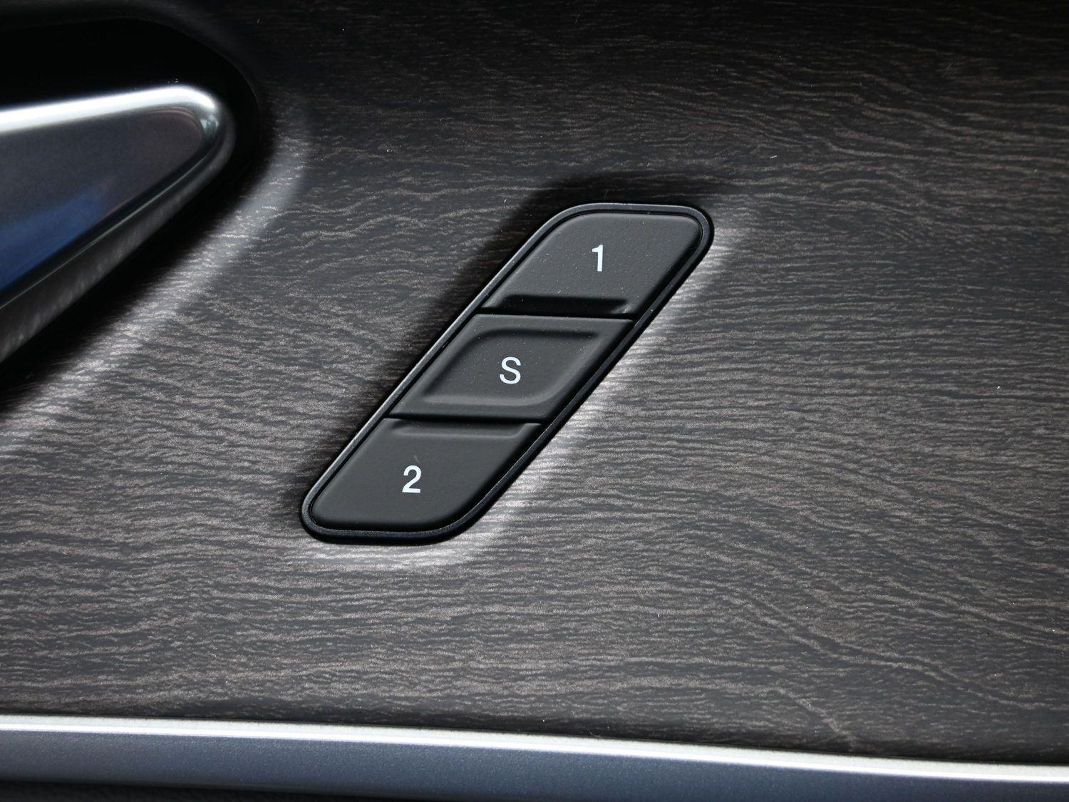 New 2025 Baltic Gray Metallic Clearcoat Jeep Limited image 18