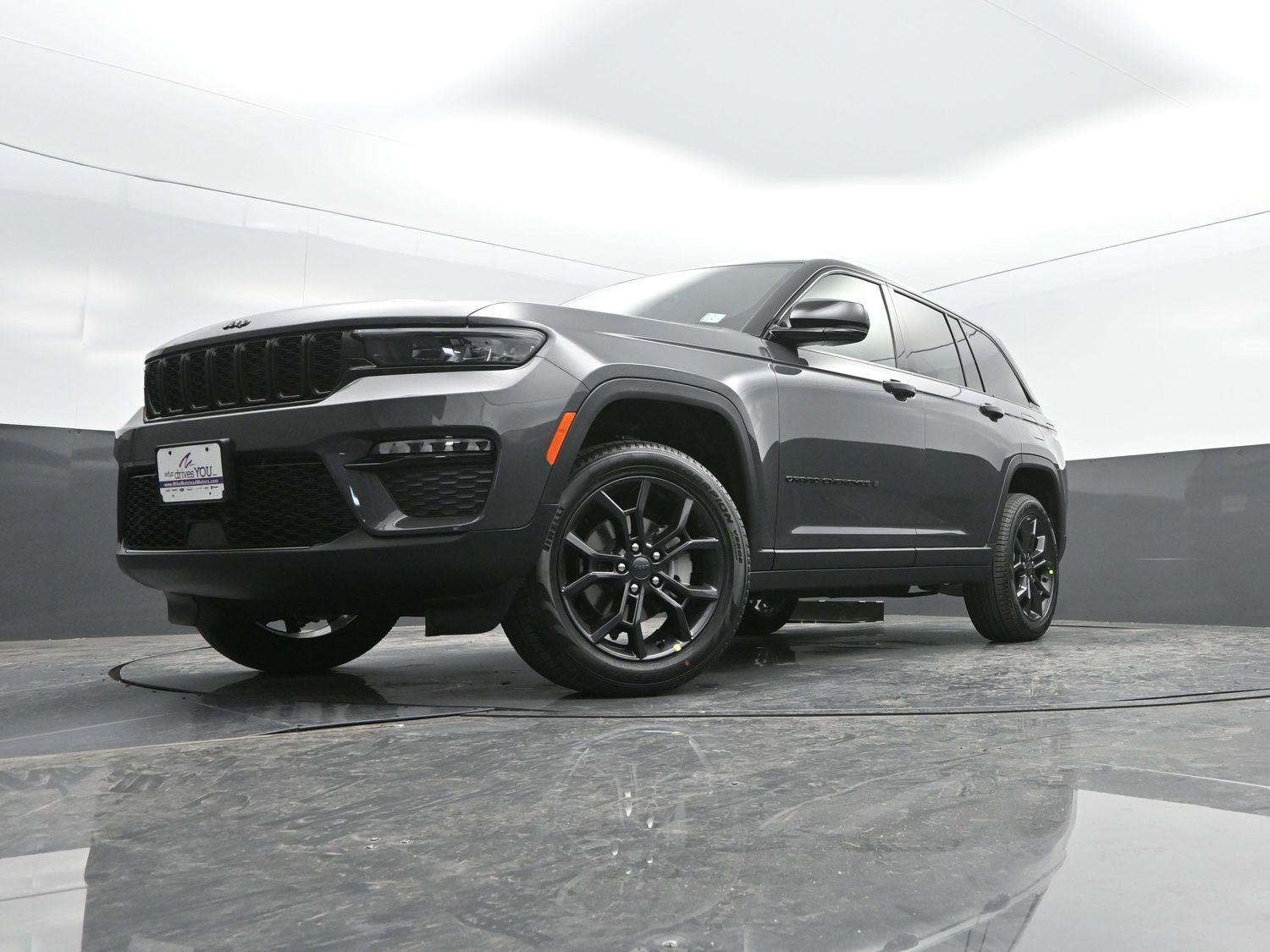 New 2025 Baltic Gray Metallic Clearcoat Jeep Limited image 44