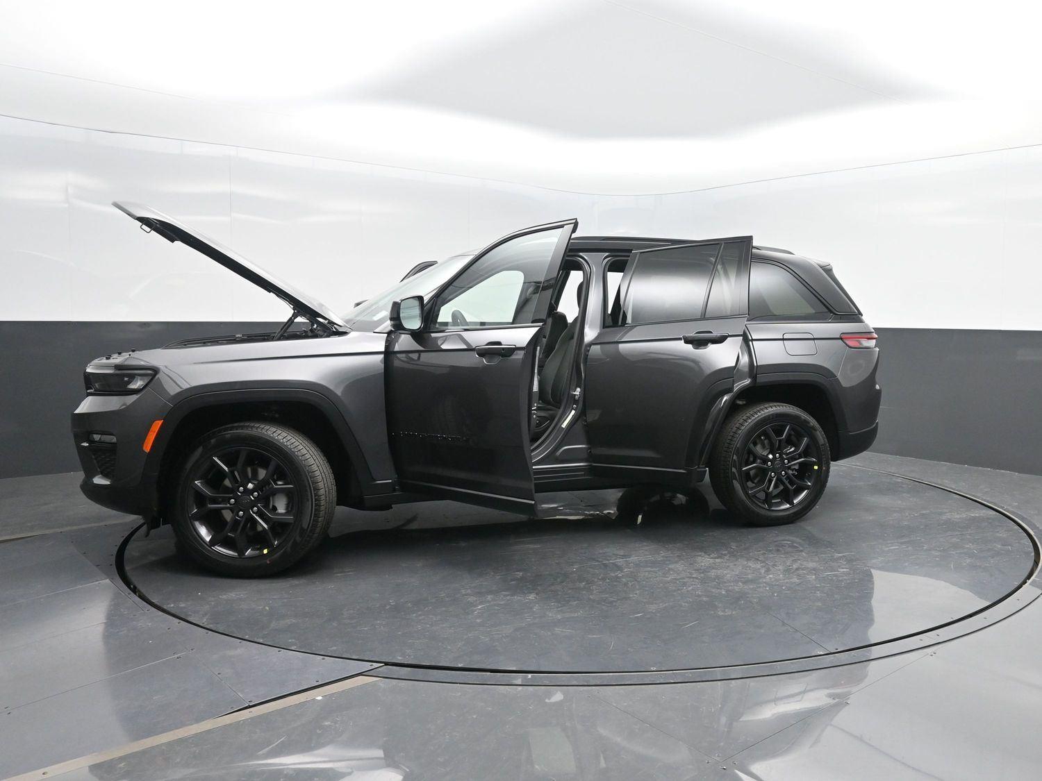 New 2025 Baltic Gray Metallic Clearcoat Jeep Limited image 48