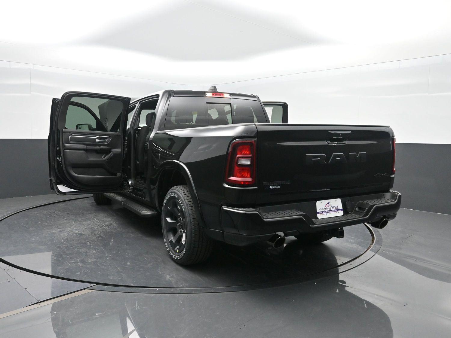 New 2026 Diamond Black Crystal Pearlcoat Ram Big Horn image 47