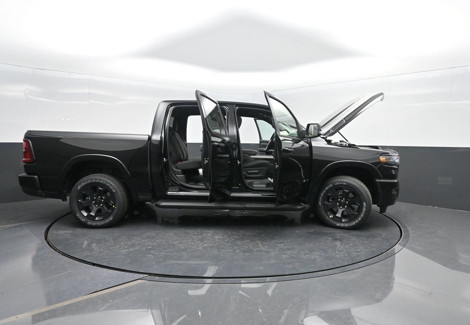 New 2026 Diamond Black Crystal Pearlcoat Ram Big Horn image 48