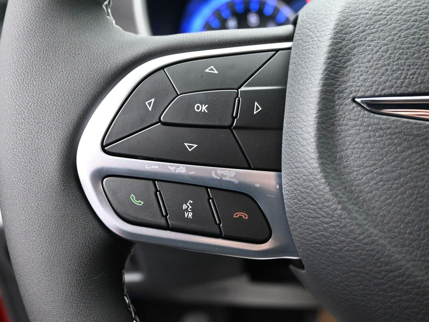 New 2026 Red Hot Pearlcoat Chrysler Select image 23